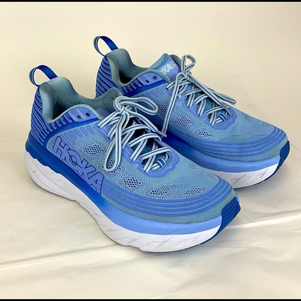 Hoka women’s Bondi 6 WIDE SHOE
